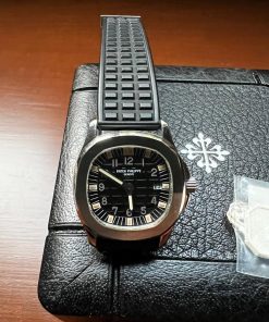 Alternative view of Patek Philippe Aquanaut Reference 4960A-010
