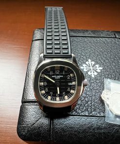 Patek Philippe Aquanaut Reference 4960A-010