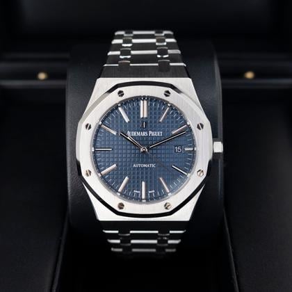 Audemars Piguet Royal Oak Selfwinding 41mm Stainless Steel Blue Dial 15400ST - Image 2
