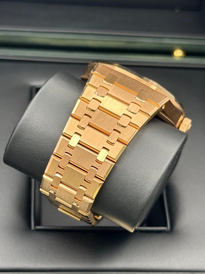 Audemars Piguet Royal Oak Selfwinding Blue Dial Rose Gold - Image 3
