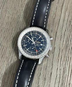 Alternative view of Breitling Navitimer World A24322 – Near Mint