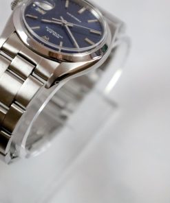 Alternative view of Rolex Oysterdate Precision Oyster Date 6694 1975