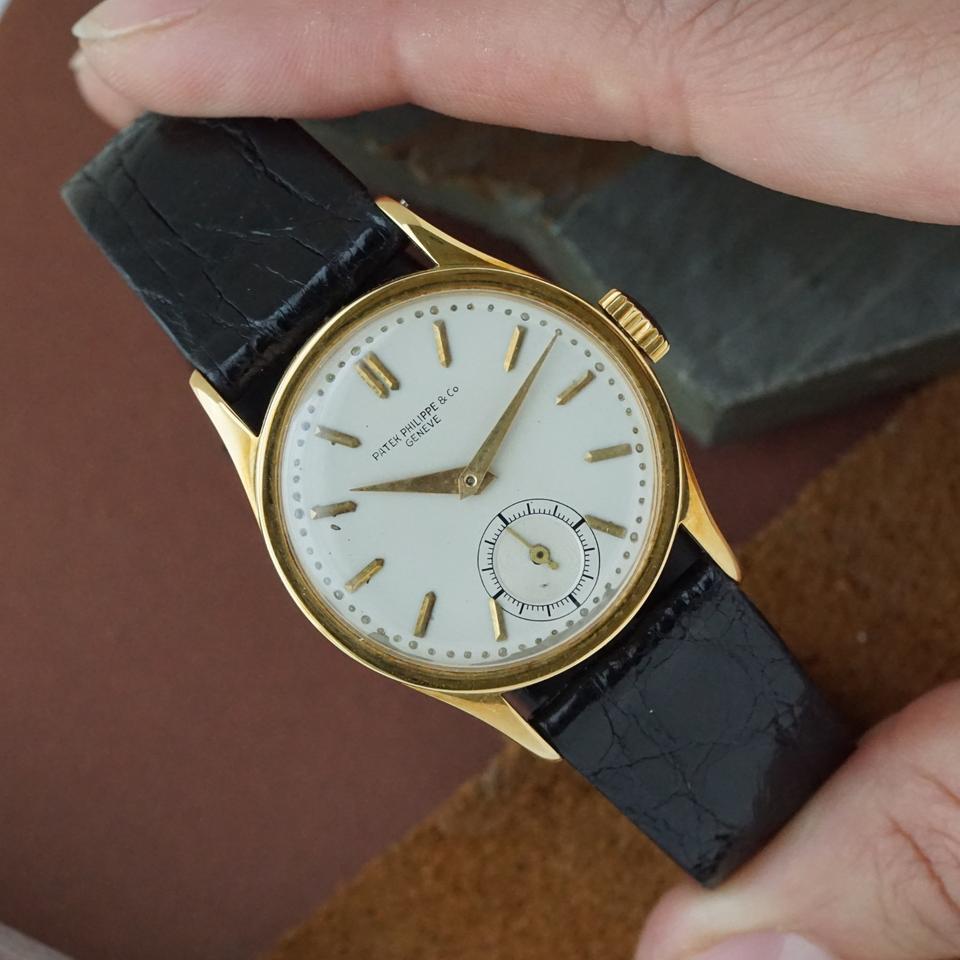 Patek Philippe Calatrava Vintage Calatrava 18k Yellow Gold 1940s - Image 2