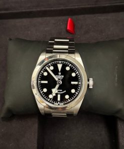Tudor Black Bay Heritage Black Bay Box One extra link