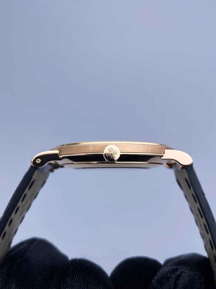Patek Philippe Calatrava 5119R 18K Rose Gold Mens Watch - Image 3
