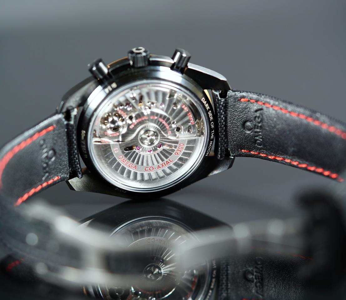 Omega Speedmaster Moonwatch Dark Side Of The Moon Sedna Black | Full Set | Excellent Condition - Image 3