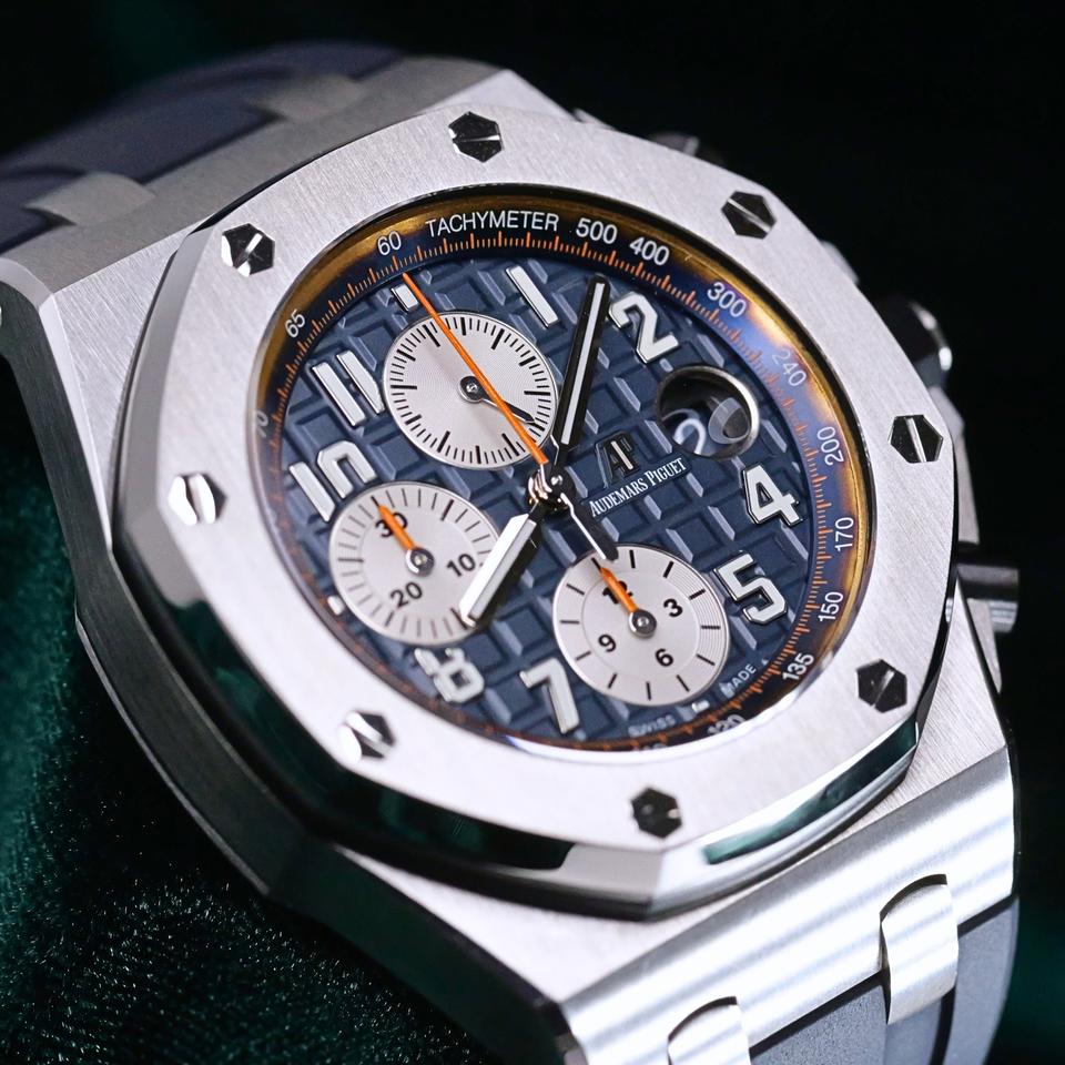 Audemars Piguet Royal Oak Offshore MINT FULL SET Royal Oak Offshore Chronograph “Navy” Blue Orange Accents Steel 42mm 26470ST