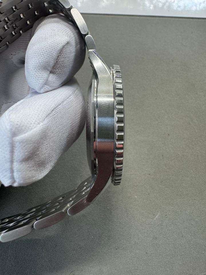 Breitling Navitimer 1 B01 Chronograph 46 Like new Navitimer - Image 2