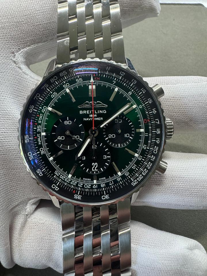 Breitling Navitimer 1 B01 Chronograph 46 Like new Navitimer - Image 5